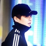 [시우민] 시우민 장시간<b>비행</b>에도 보송보송한 미모