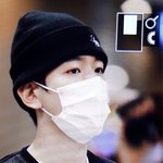 [백현] 백현이 눈 너무 <b>귀여오</b> 오뜨케ㅜ