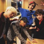 [위너] 다들 들어와줘