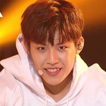 [박우진] 우진이 <b>덧니</b>