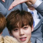 [프로듀스] 나 오늘 심심해서 박지훈 머리 그냥 폰으로