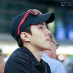 [세훈] 후니 빨간 선그라스의 <b>실체</b>
