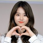 [댓글부탁해] 야 김소혜가 <b>쌍수</b>하면 어떨거같음?