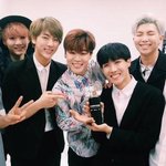 [방탄소년단] 오늘 애들 첫 <b>1</b>위한지 <b>2</b>년 되는 날