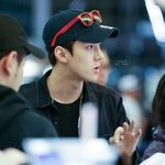 [세훈] 170503-4 <b>출입국</b> 고화질1