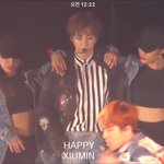 [EXO] 크 여자<b>댄서</b>들 민석이 어깨에 손 걸치는거