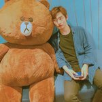 [프듀2] 얘들아 <b>윤지성</b>사진좀주라ㅠㅠ