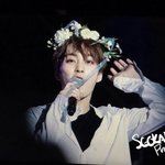 [EXO] 민석이 <b>화관</b> 썼나봐