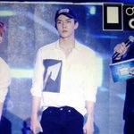 [EXO] 아니 차라리 <b>반바지</b>를 입혀줘라ㅠㅠ