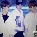 [EXO] 세훈이 형<b>아들</b> 휴지 갖다주는 중에도 턱에 땀 맺혀있어