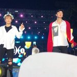 [시우민] 시우민 <b>화관</b> 두 개 씀ㅋㅋ