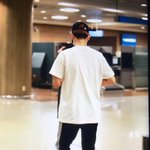[백현] 공항 백현 훈훈한 <b>전신</b>프리뷰 ㅜㅜ