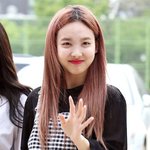 [EXO] <b>민낯</b>이 이정도면 미인이지