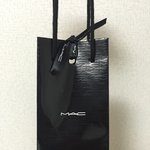 [EXO] 맥 립스틱 좋아하겟지?