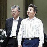 9장의 사진으로 보는 두 대통령 <b>비서</b>실장의 소름돋는 인생