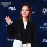 한지민 메이크업 고치는 모습 찍힘ㅋㅋ
