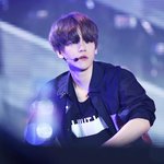 [EXO] 이 날 백현이 머리