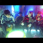 [방탄소년단] 정국이는 계속 유혹? <b>에서</b> 헤어나오지 못하고있네