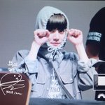 최민기 팬미팅 후드모자 쓴 사진있는분들 좀 털어줘라ㅠㅠ