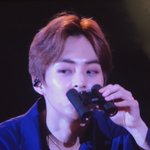 [EXO] 난 이 사진 개인적으로 너무 <b>치명적</b>인것같다