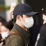 [EXO] [포토엔<b>HD</b>]엑소 디오 '카리스마 넘치는 눈빛'