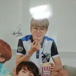 [방탄소년단] 박지민 안경 <b>현실</b>이냐