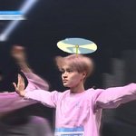 [프듀2] 이대휘 대나무휘리콥터 내 웃음<b>지뢰</b>