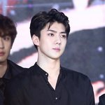 [EXO] 아니 ㅅㅂ 오세훈 눈이 작은거임? ㅊㅂ이라도 아님 댓좀