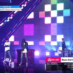 근데 나 프듀 boys and <b>girls</b> 무대에 궁금한거 있는데