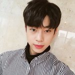 [프로듀스] 우리학교애 ㄹㅇ <b>김동현</b>이랑 개똑같이 생김