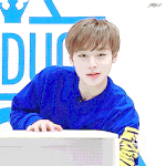 [프로듀스] 흰색조끼에 <b>회색</b>반팔도 지훈이라서 소화하는구나