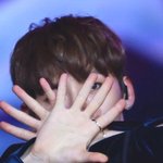 [프듀2] 와..황민현 귀랑<b>손끝</b>빨간거 개야하고 섹시해ㅜㅜㅜㅜㅜ