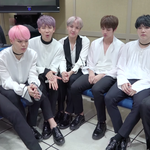 [방탄소년단] 호석이 다리 힘들어보이는데 왜 <b>아무말</b> 안해