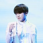 [방탄소년단] 이거..<b>등골</b>브레이커 의상아니야?ㅋㅋㅋㅋ