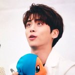 볼수록 중독성 있는 공룡상 男돌