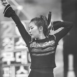 <b>춤</b>으로 사람 홀리는 여돌