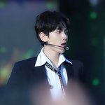 [EXO] 백현이 이 비쥬얼로 빵보다남자 <b>에프</b>4