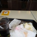 [EXO] 맥ㅈ끄<b>날</b>그도에서 <b>혼</b>밥하고 있음