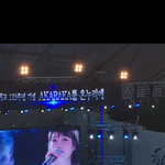 [아이유] 연세대 아 카라카 축제ㅠ직캠 기다린다