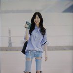 태연 다리 겁나 얇은거 보여?