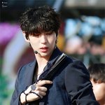 <b>눈</b> 마주치면 답없는 <b>남</b>돌