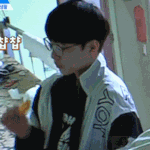 [프로듀스] 안경은 <b>마법</b>입니다.jpg