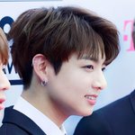 [방탄소년단] <b>뜬금</b>없지만 정국이 귀 맴찢..ㅠㅠ