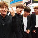 뷔 빌보드 시상식에서  <b>gif</b>