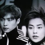 [시우민] 시우민 <b>갤럭시</b>S8 화보사진 업뎃