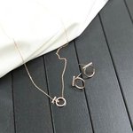 전지현 주얼리 질렀음 깔끔하니 존예