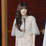 <b>엠씨</b> 맡았던 이선빈 자태