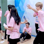 [프듀2] 허그성애자 <b>안형</b>섭이 또 ㅋㅋㅋㅋㅋ