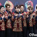 [EXO] 아 <b>이사진</b> 나 왜 지금 봤냐