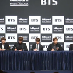 [방탄소년단] 애들 기자<b>회견</b> 지금 보는데